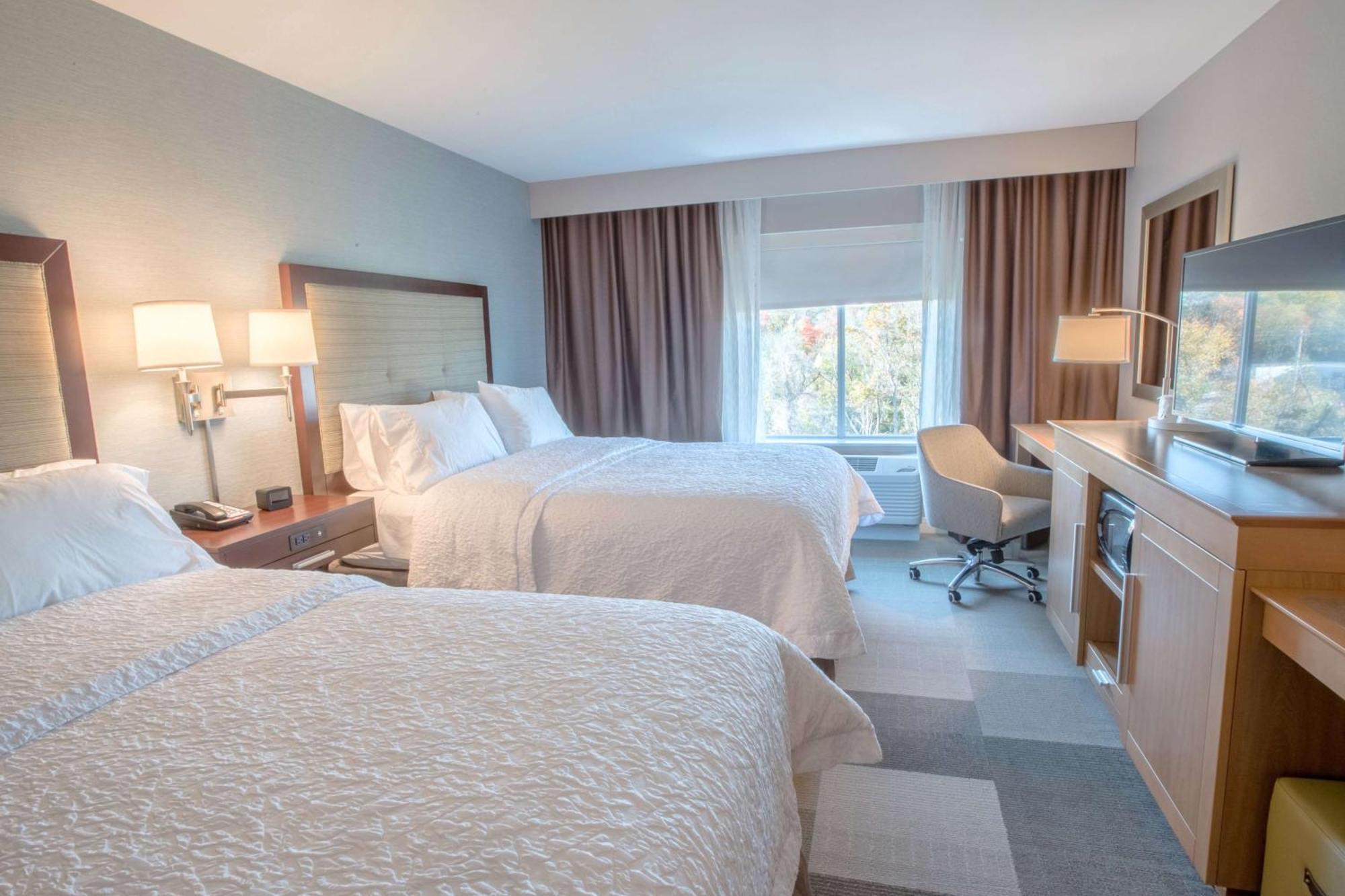 Hampton Inn By Hilton Amesbury, Ma Exterior photo